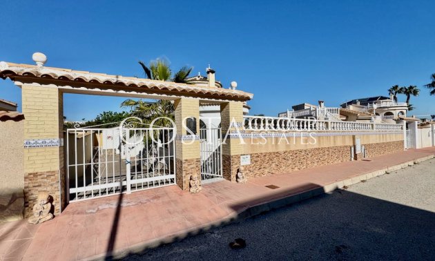 Odsprzedaż - Willa -
Ciudad Quesada - Lo Pepin