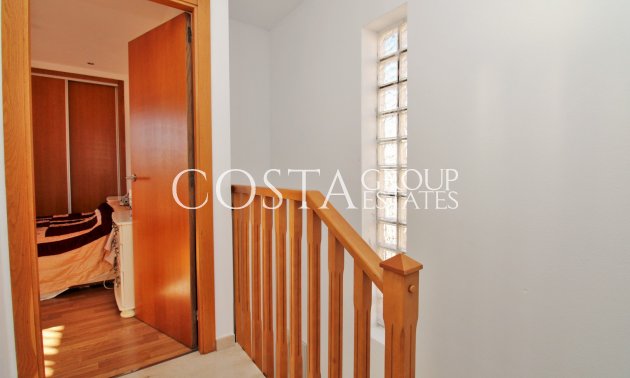 Wiederverkauf - Villa -
Villamartín - PAU 8