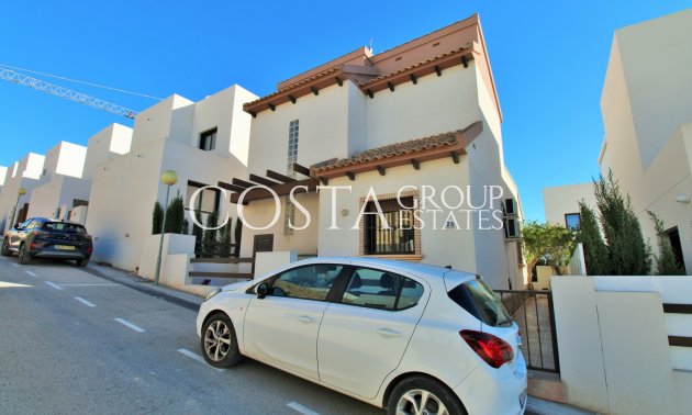 Wiederverkauf - Villa -
Villamartín - PAU 8