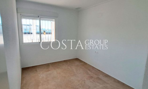 Herverkoop - Villa -
Catral