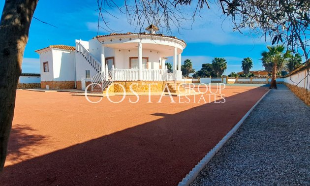 Herverkoop - Villa -
Catral