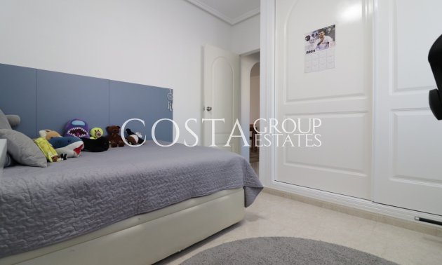 Odsprzedaż - Willa -
Benijofar - Monte Azul