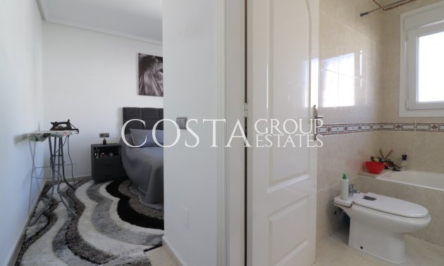 Odsprzedaż - Willa -
Benijofar - Monte Azul