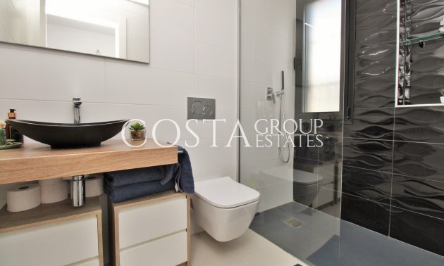 Revente - Villa -
Villamartín