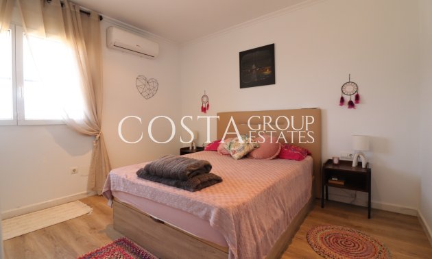 Wiederverkauf - Villa -
Rojales