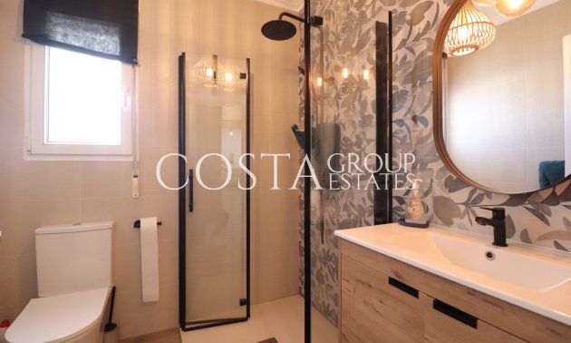 Wiederverkauf - Villa -
Rojales