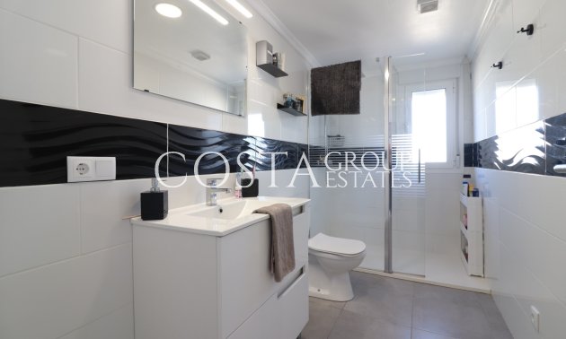 Wiederverkauf - Villa -
Rojales