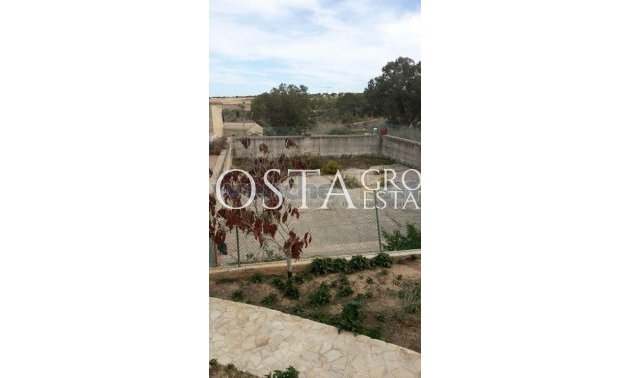 Resale - Villa -
Torrevieja - Los Balcones