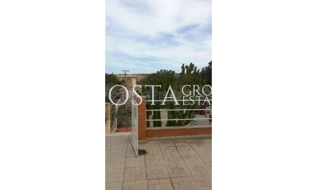 Resale - Villa -
Torrevieja - Los Balcones