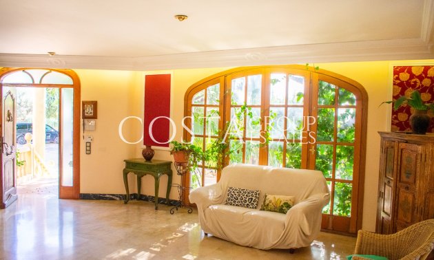 Odsprzedaż - Willa -
Crevillente