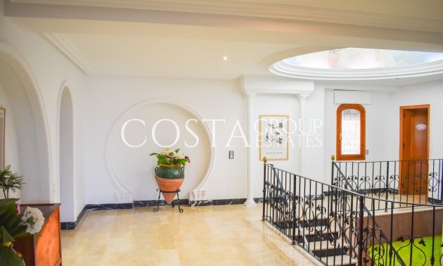 Odsprzedaż - Willa -
Crevillente