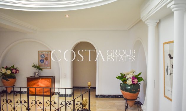 Odsprzedaż - Willa -
Crevillente