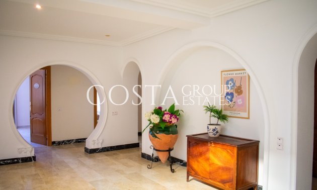 Odsprzedaż - Willa -
Crevillente