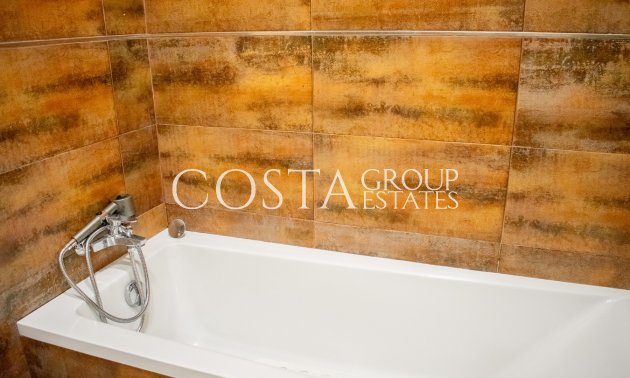 Odsprzedaż - Willa -
Crevillente