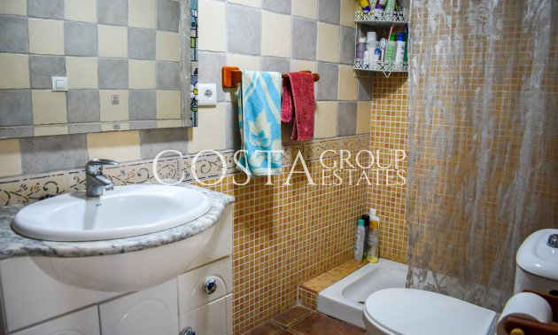 Odsprzedaż - Willa -
Crevillente