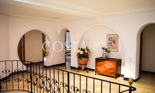 Odsprzedaż - Willa -
Crevillente