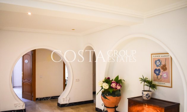 Odsprzedaż - Willa -
Crevillente