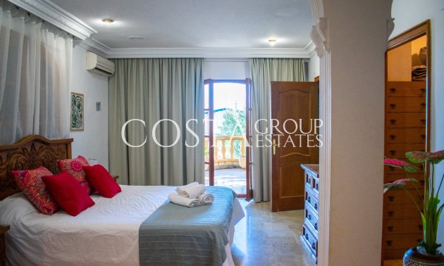 Odsprzedaż - Willa -
Crevillente