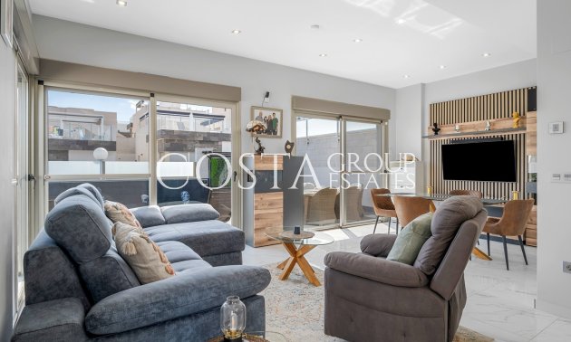 Herverkoop - Villa -
Orihuela Costa - Villamartín