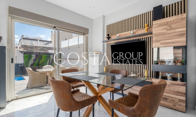 Herverkoop - Villa -
Orihuela Costa - Villamartín