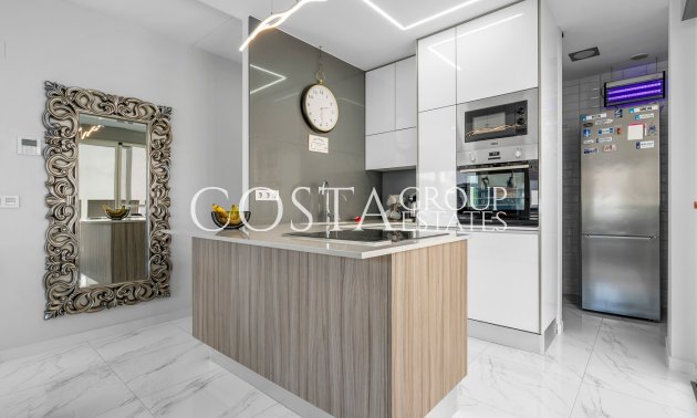 Herverkoop - Villa -
Orihuela Costa - Villamartín