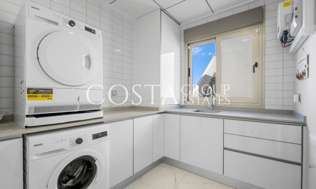 Herverkoop - Villa -
Orihuela Costa - Villamartín