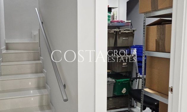 Herverkoop - Villa -
Orihuela Costa - Villamartín