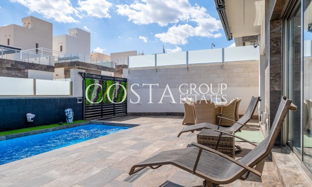 Herverkoop - Villa -
Orihuela Costa - Villamartín