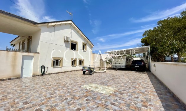 Herverkoop - Villa -
Torrevieja - Los Balcones