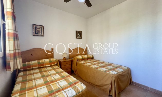 Resale - House -
Pilar de la Horadada