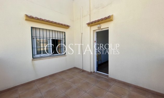 Resale - House -
Pilar de la Horadada