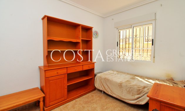 Odsprzedaż - Dom -
Villamartín