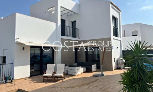 Herverkoop - Villa -
Ciudad Quesada