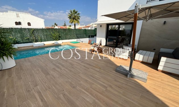 Herverkoop - Villa -
Ciudad Quesada