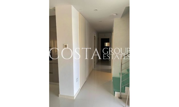 Herverkoop - Villa -
Orihuela Costa - Campoamor