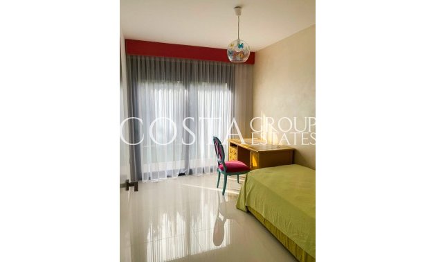 Herverkoop - Villa -
Orihuela Costa - Campoamor