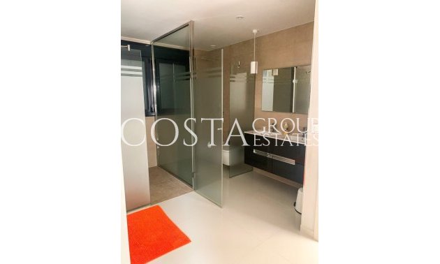 Herverkoop - Villa -
Orihuela Costa - Campoamor