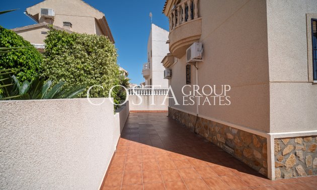 Resale - Villa -
Ciudad Quesada