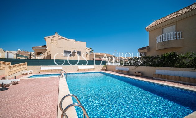 Resale - Villa -
Ciudad Quesada