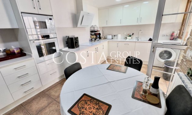 Herverkoop - Villa -
Benijofar