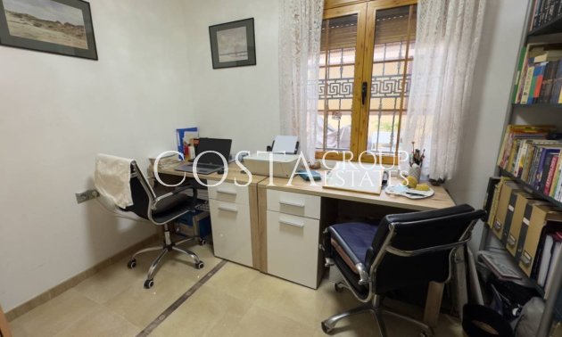 Herverkoop - Villa -
Benijofar