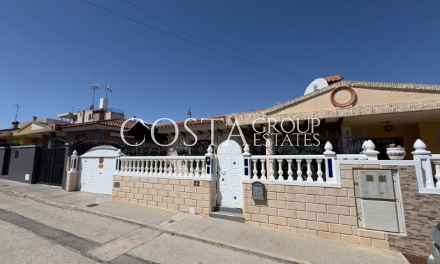 Herverkoop - Villa -
Benijofar