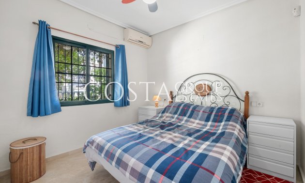 Herverkoop - Villa -
Orihuela Costa - Los Dolses