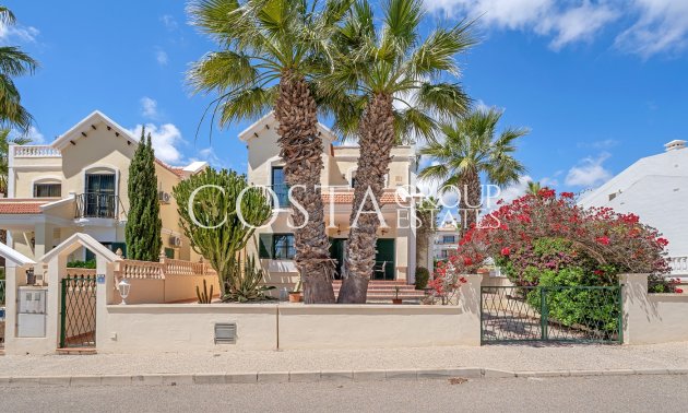 Herverkoop - Villa -
Orihuela Costa - Los Dolses