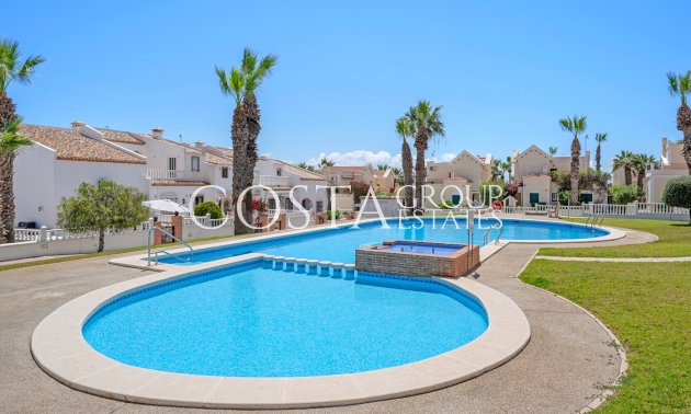 Herverkoop - Villa -
Orihuela Costa - Los Dolses