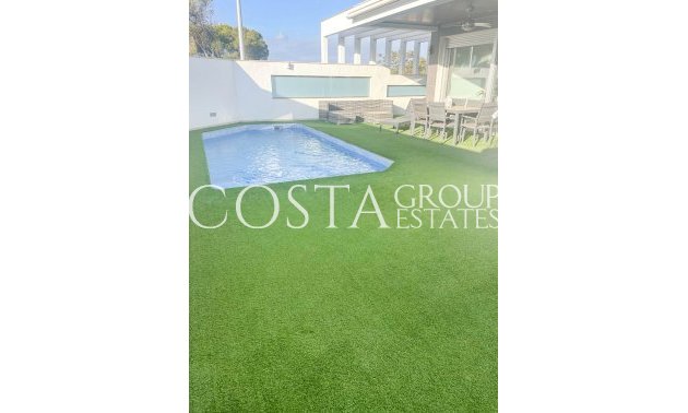 Resale - Villa -
Orihuela Costa - Mil Palmeras