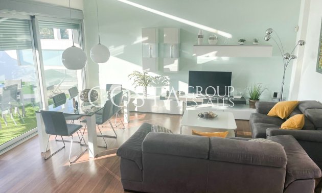 Resale - Villa -
Orihuela Costa - Mil Palmeras