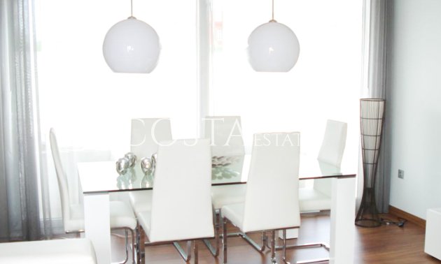 Resale - Villa -
Orihuela Costa - Mil Palmeras