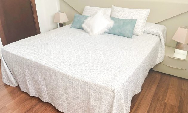 Resale - Villa -
Orihuela Costa - Mil Palmeras