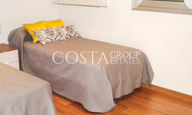 Resale - Villa -
Orihuela Costa - Mil Palmeras